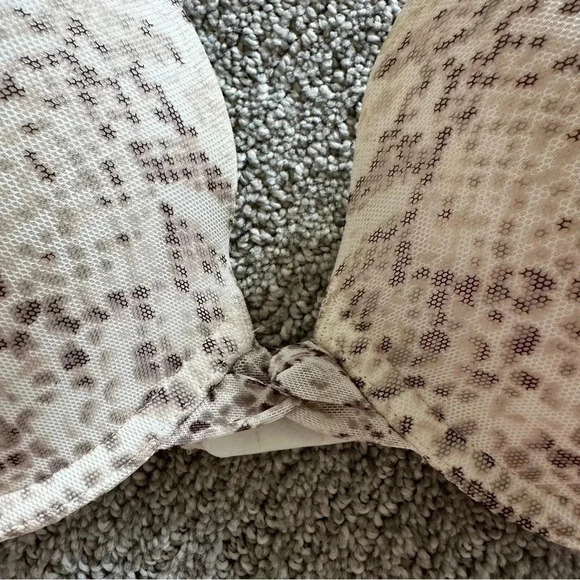 Soma Intimates Snakeskin Pattern Bra Size 36B - Picture 2 of 6